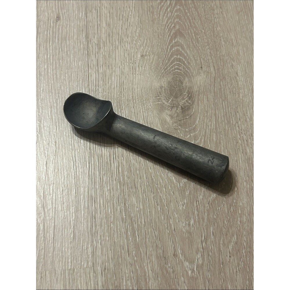 Zeroll Vintage 7in #24 Metal Ice Cream Scoop Authentic Vintage Zeroll
